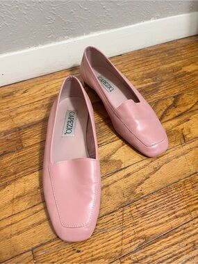 Vintage Capezio Pink Leather Slip-On Loafers